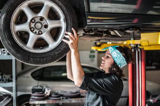 Mechanic Open Now